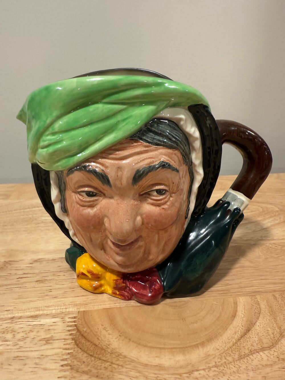 Royal Doulton Sairey Gamp Character Toby Jug Mug Made in England D5451 JL